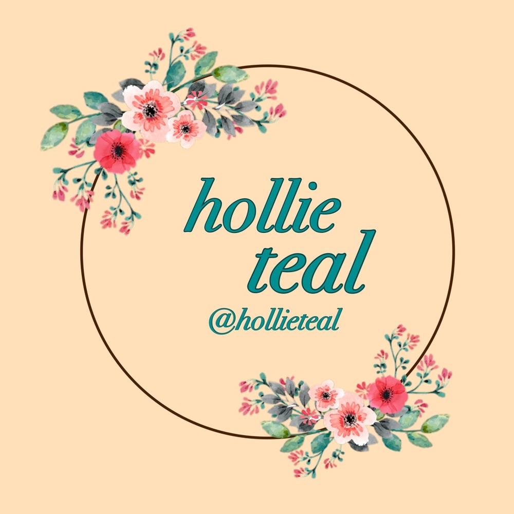 Meet your Posher, Hollie - Picture 1 of 1